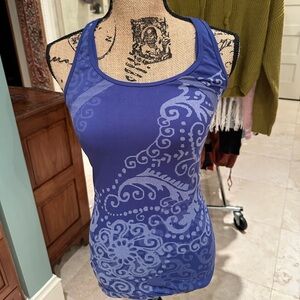 Athleta ultraviolet long exercise tank with shelf bra, size medium, great shape